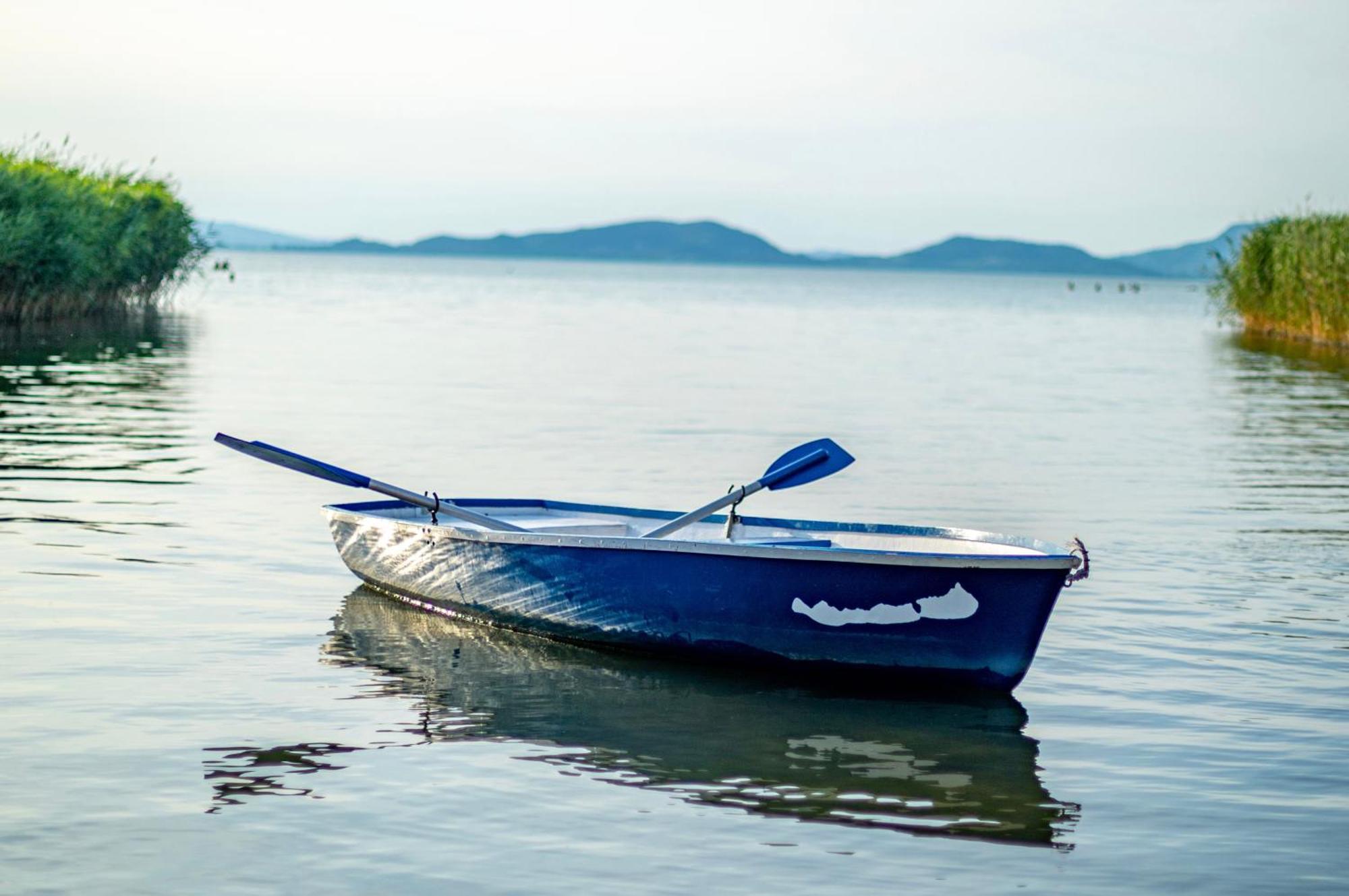 Balaton A Kertben - Balaton In The Garden - Beachfront With Beautiful View, Private Holiday home