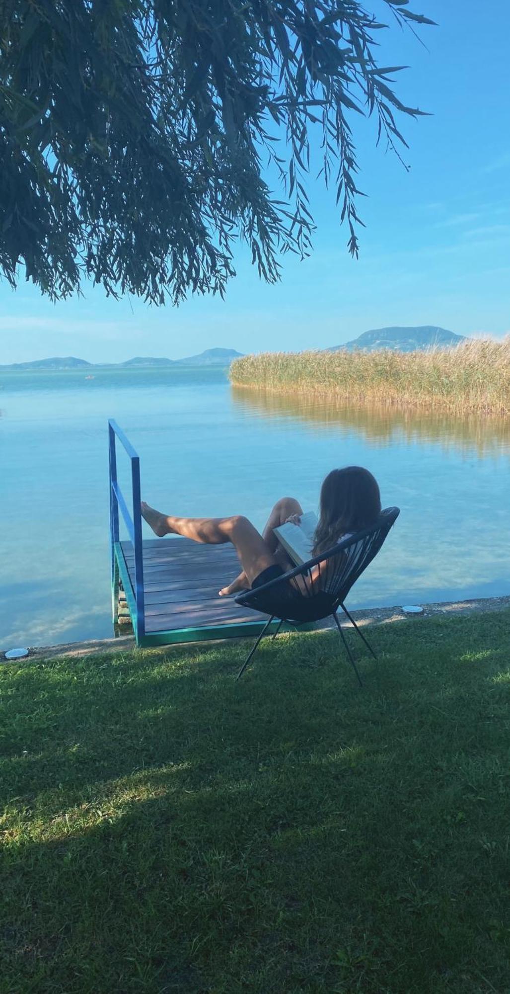 Balaton A Kertben - Balaton In The Garden - Beachfront With Beautiful View, Private * Balatonfenyves