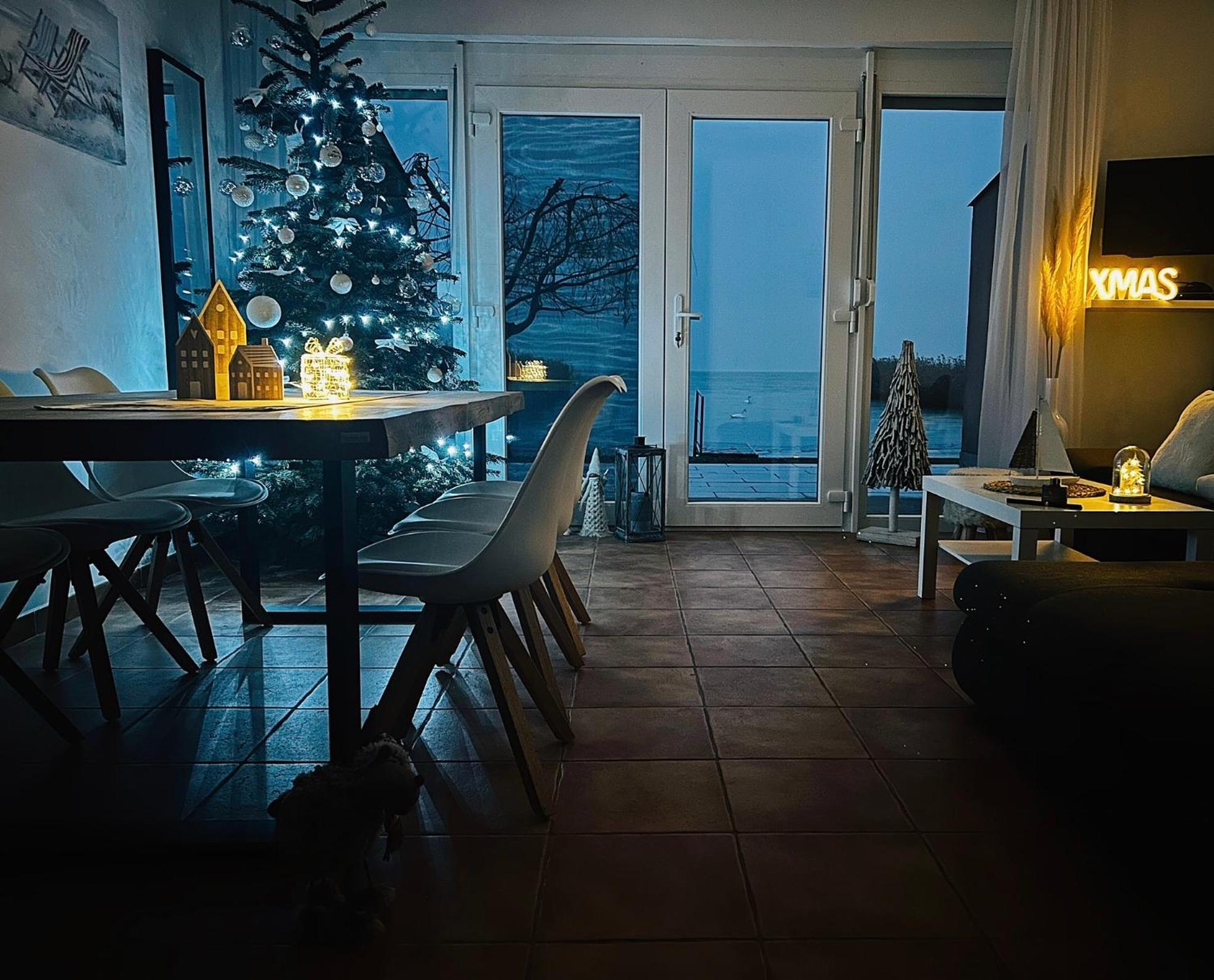 Holiday home Balaton A Kertben - Balaton In The Garden - Beachfront With Beautiful View, Private