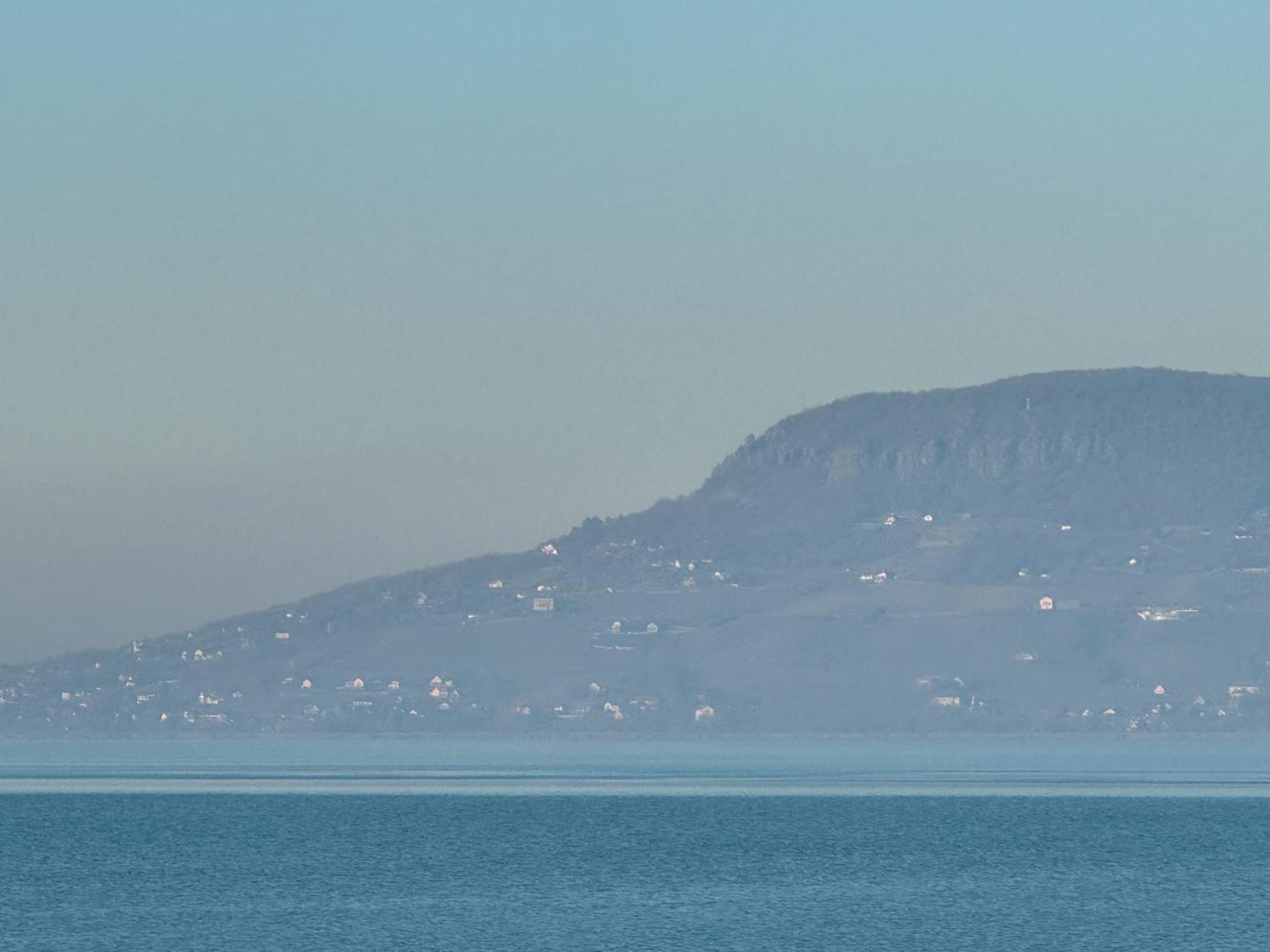 Balaton A Kertben - Balaton In The Garden - Beachfront With Beautiful View, Private * Balatonfenyves